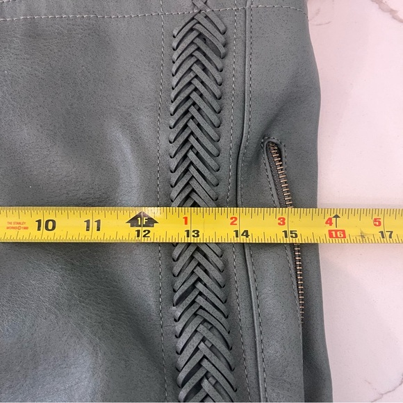 Jen & co, Gray vegan leather Bag with Decorative Stitching and belt style strap - Picture 13 of 16